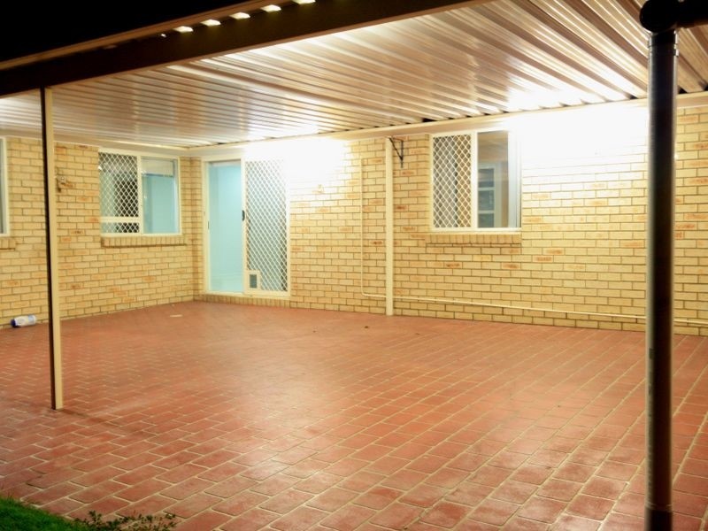 Stretton QLD 4116