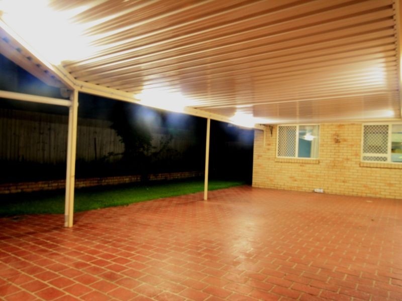 Stretton QLD 4116