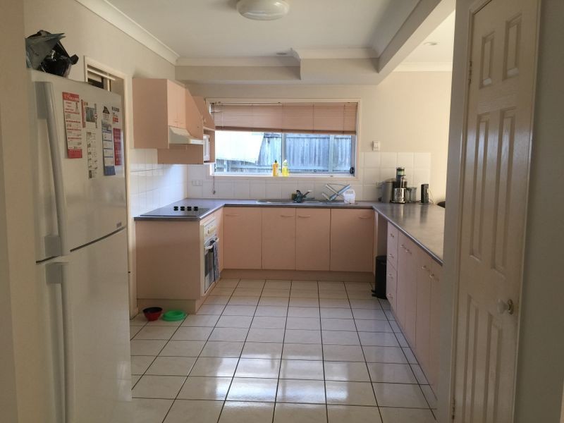 14 Maisie Place, Eight Mile Plains QLD 4113