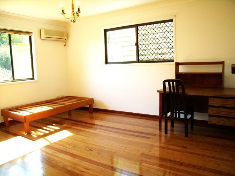 33 Malbon St, Eight Mile Plains QLD 4113