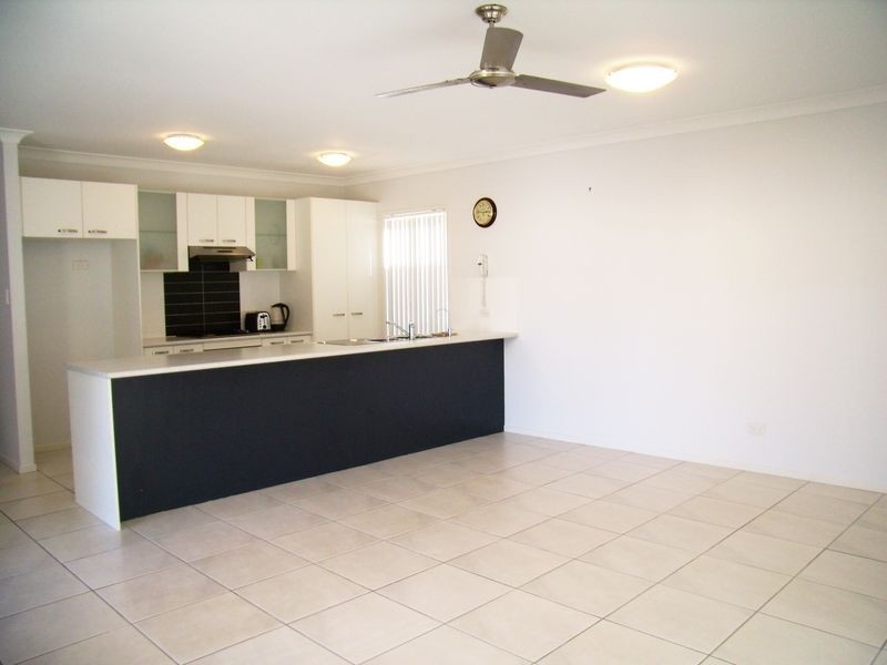 19A Bolton St, Eight Mile Plains QLD 4113