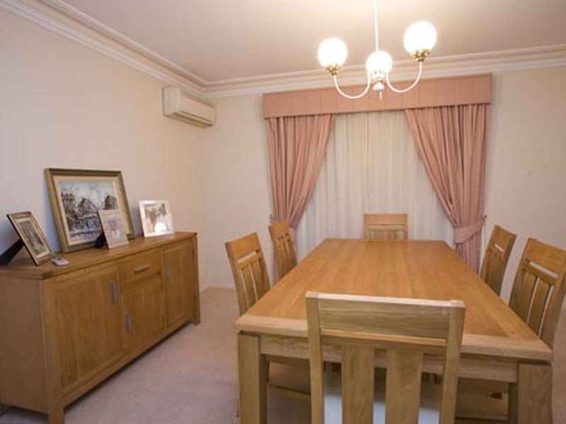 5 Googie Cr, Eight Mile Plains QLD 4113