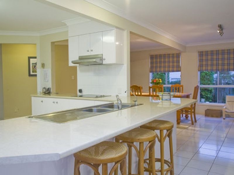 5 Googie Cr, Eight Mile Plains QLD 4113