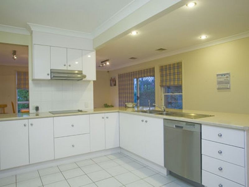 5 Googie Cr, Eight Mile Plains QLD 4113