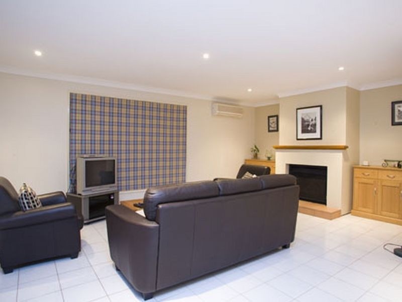 5 Googie Cr, Eight Mile Plains QLD 4113