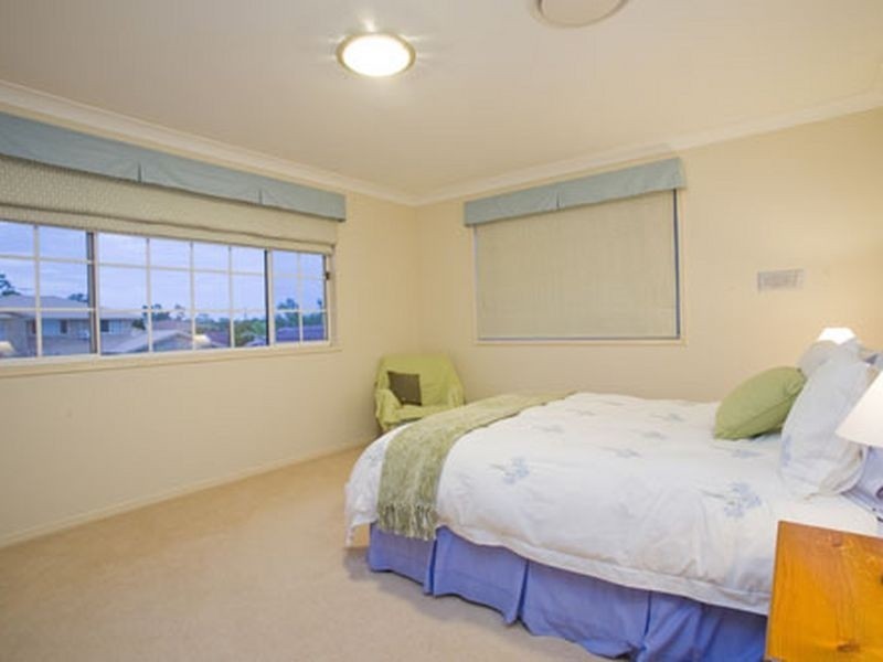 5 Googie Cr, Eight Mile Plains QLD 4113