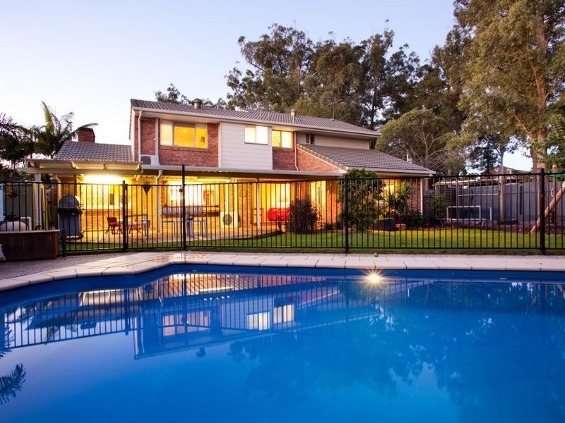 9 Tristania Close, Calamvale QLD 4116