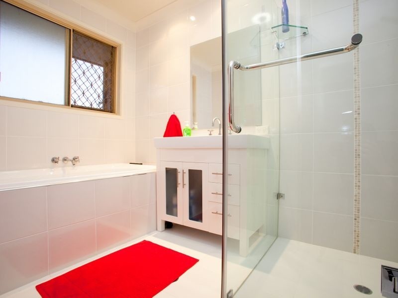 9 Tristania Close, Calamvale QLD 4116