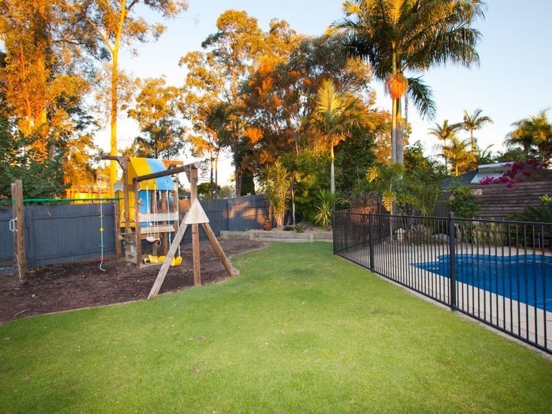 9 Tristania Close, Calamvale QLD 4116