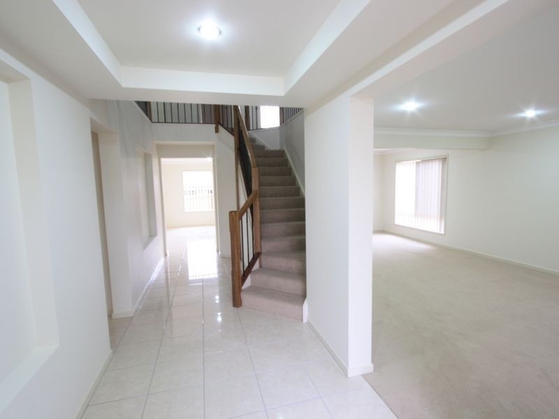 4 Lenton Pl, Calamvale QLD 4116