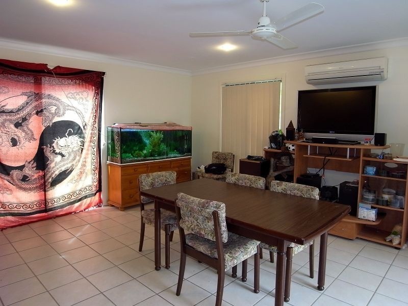 11 Brushbox Cres, Sunnybank Hills QLD 4109