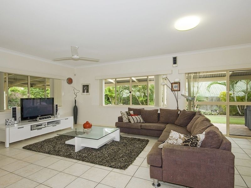 9 Palatine Street, Calamvale QLD 4116