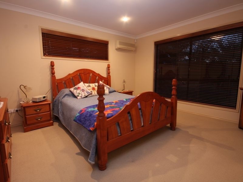 17 Murramarang Dr, Parkinson QLD 4115