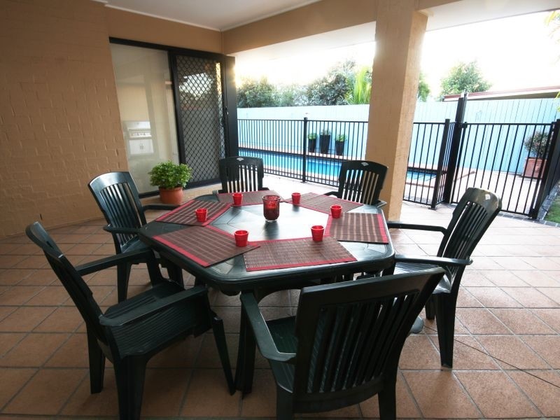 17 Murramarang Dr, Parkinson QLD 4115