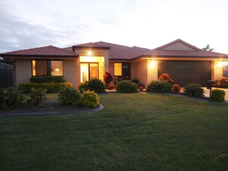 17 Murramarang Dr, Parkinson QLD 4115