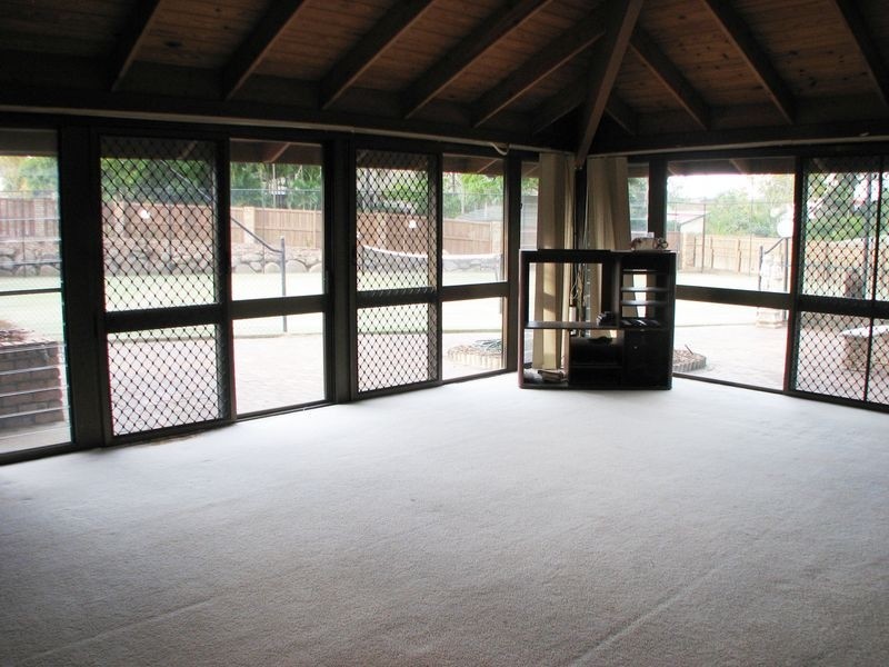 111 Dunedin St, Sunnybank QLD 4109