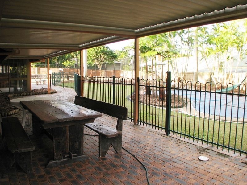 111 Dunedin St, Sunnybank QLD 4109