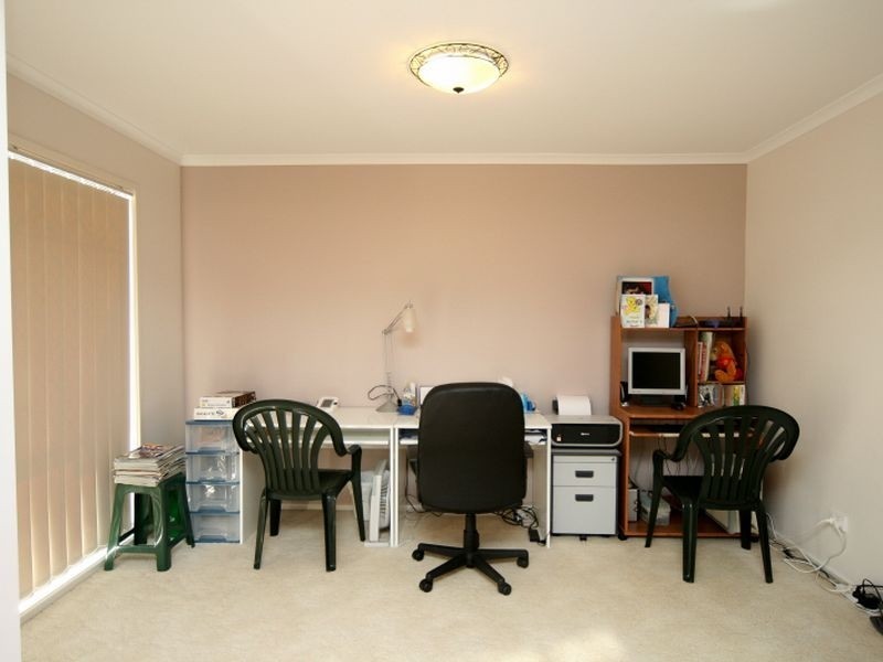 8 Oakview Street, Parkinson QLD 4115