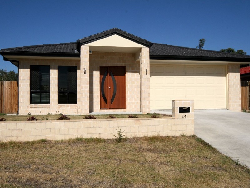 24 Khoo Place, Calamvale QLD 4116
