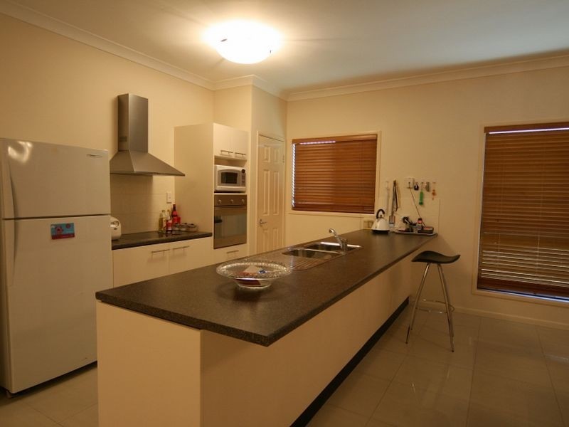 24 Khoo Place, Calamvale QLD 4116