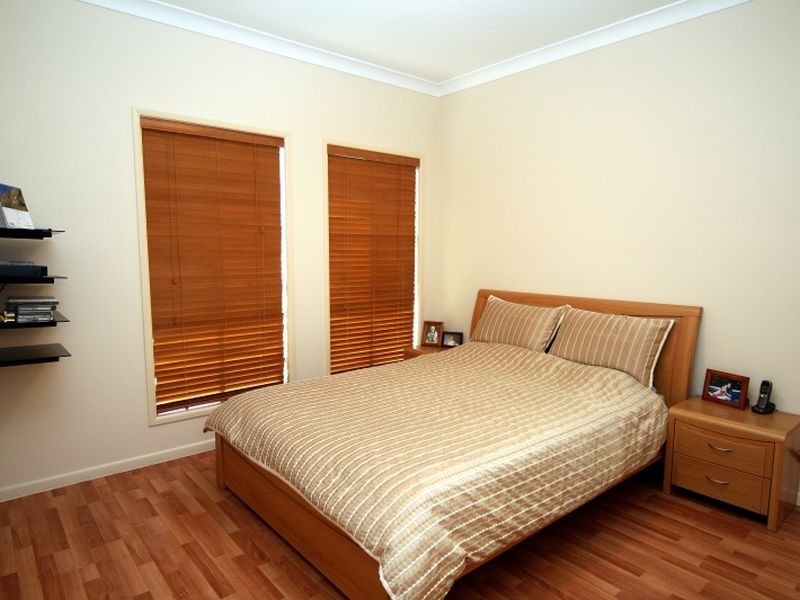 24 Khoo Place, Calamvale QLD 4116