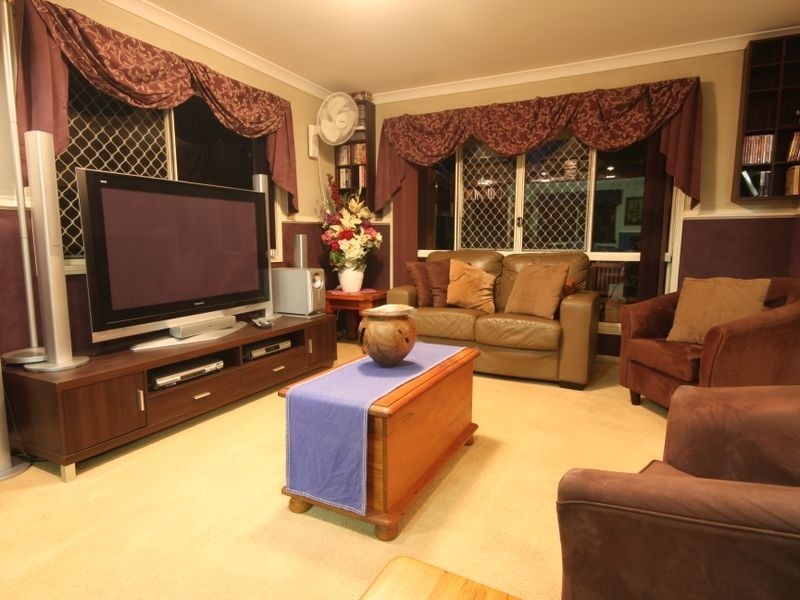 9 Byrony Place, Parkinson QLD 4115