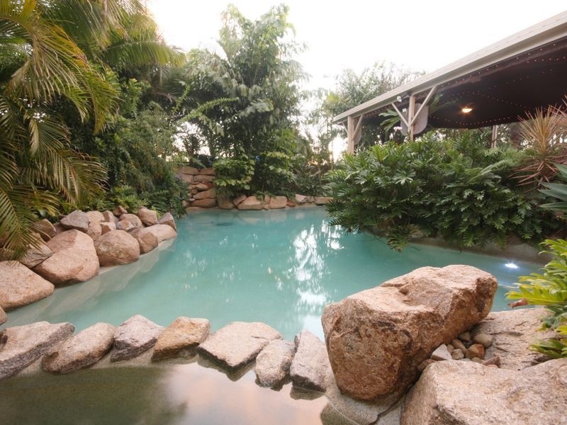 9 Byrony Place, Parkinson QLD 4115