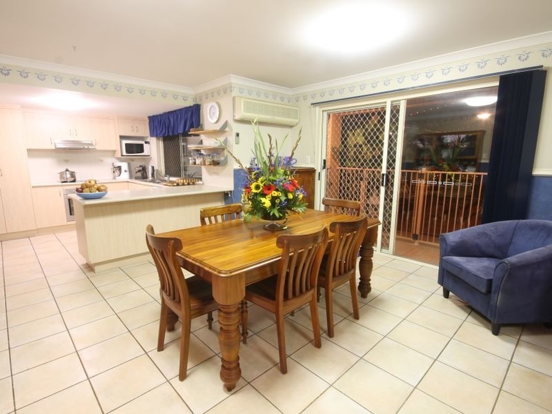 9 Byrony Place, Parkinson QLD 4115