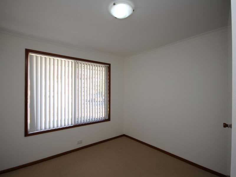 12 Metropole Street, Robertson QLD 4109