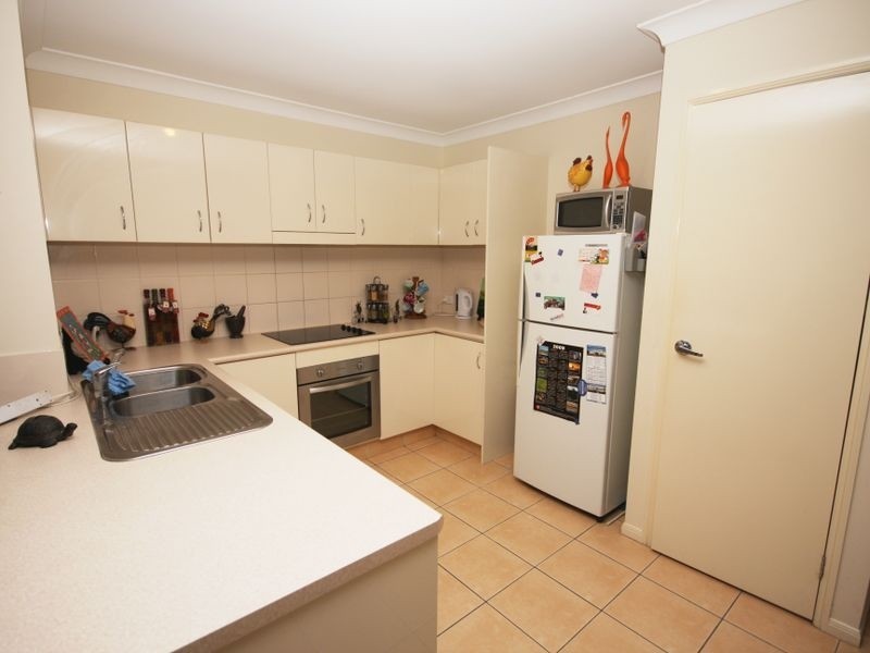 5 Hattah Place, Parkinson QLD 4115