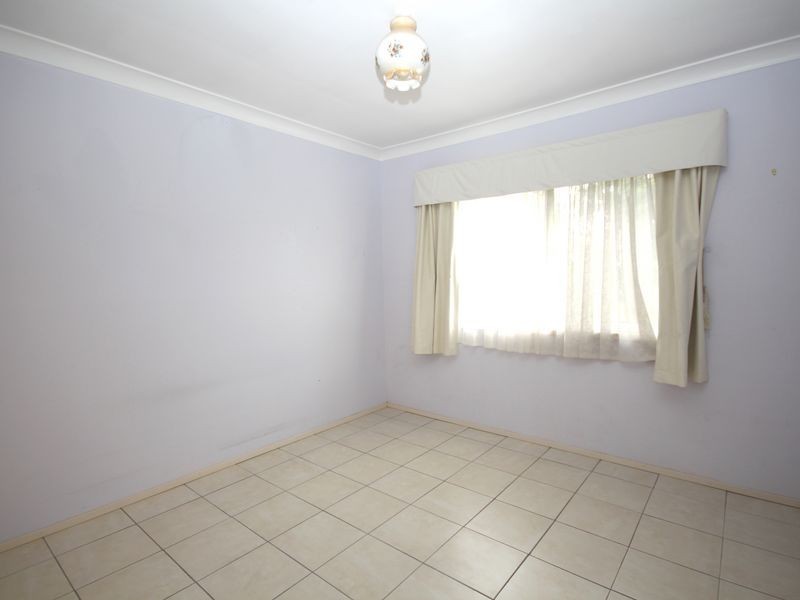 92 Owens Crescent, Regents Park QLD 4118