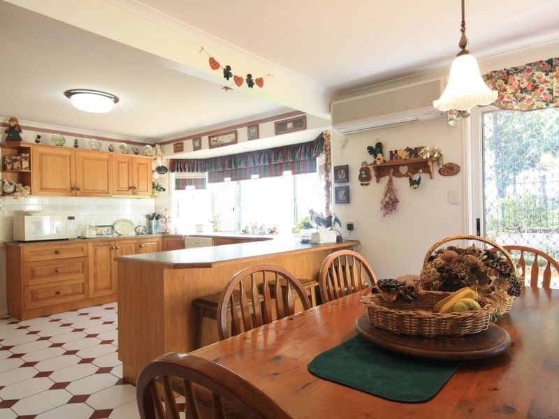 16 Beris Cr, Kuraby QLD 4112