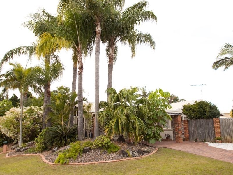 8 Chateau Street, Calamvale QLD 4116