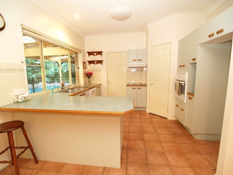 11 Sherbrooke Ct, Munruben QLD 4125