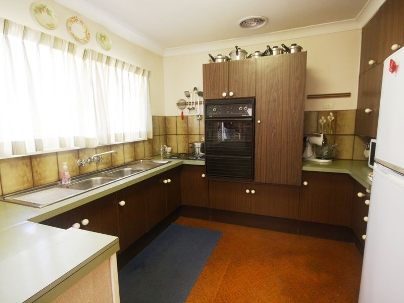 2 Bramwell St, Eight Mile Plains QLD 4113