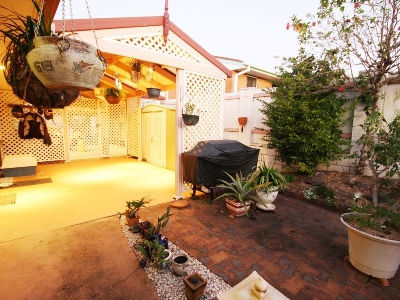 2 Bramwell St, Eight Mile Plains QLD 4113