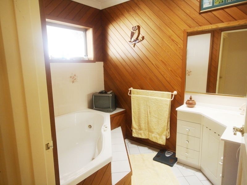 2 Bramwell St, Eight Mile Plains QLD 4113