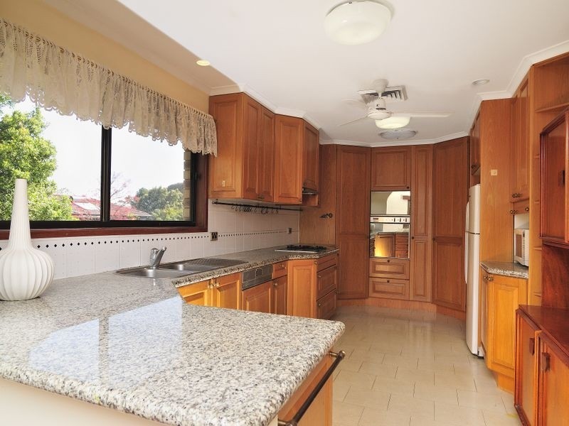 37 Veta Street, Robertson QLD 4109