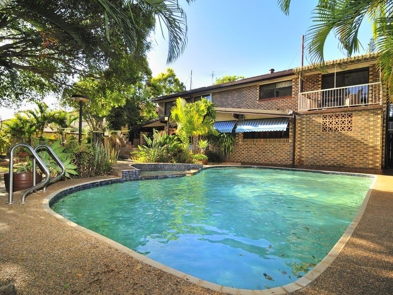 37 Veta Street, Robertson QLD 4109