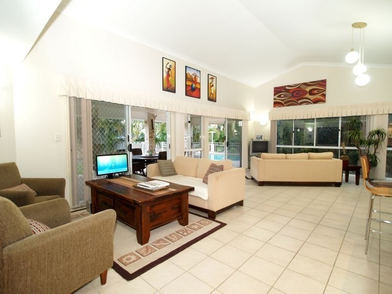 64 Palmwoods Crescent, Runcorn QLD 4113