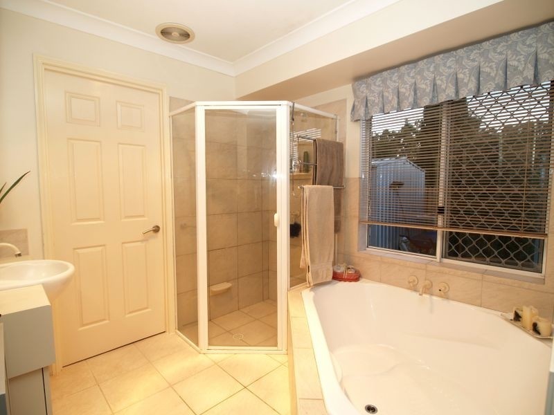 64 Palmwoods Crescent, Runcorn QLD 4113