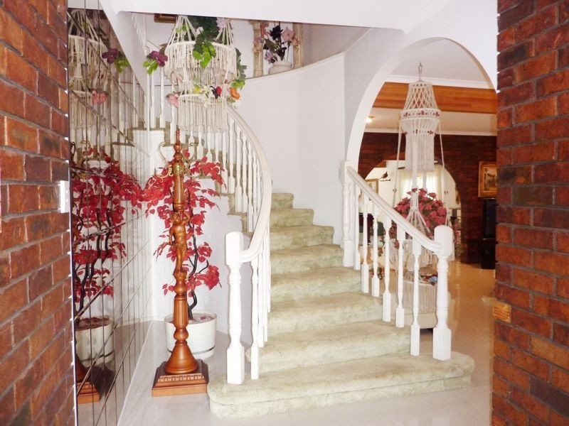 15 Carnoustie St, Macgregor QLD 4109