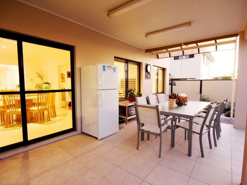 18 Liz Pl, Sunnybank Hills QLD 4109