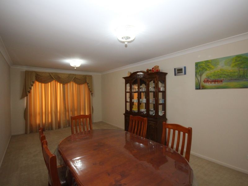 8 Dundee Street, Calamvale QLD 4116