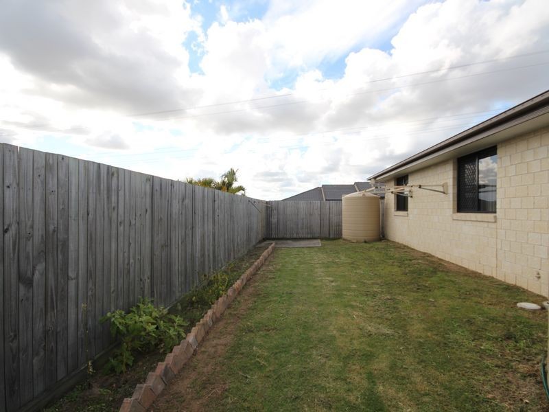 8 Dundee Street, Calamvale QLD 4116