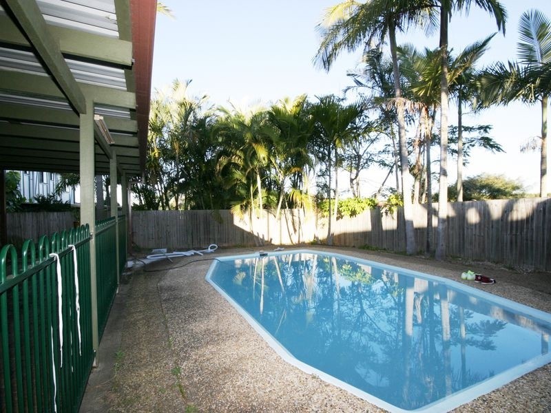 19 Bordeaux Street, Eight Mile Plains QLD 4113