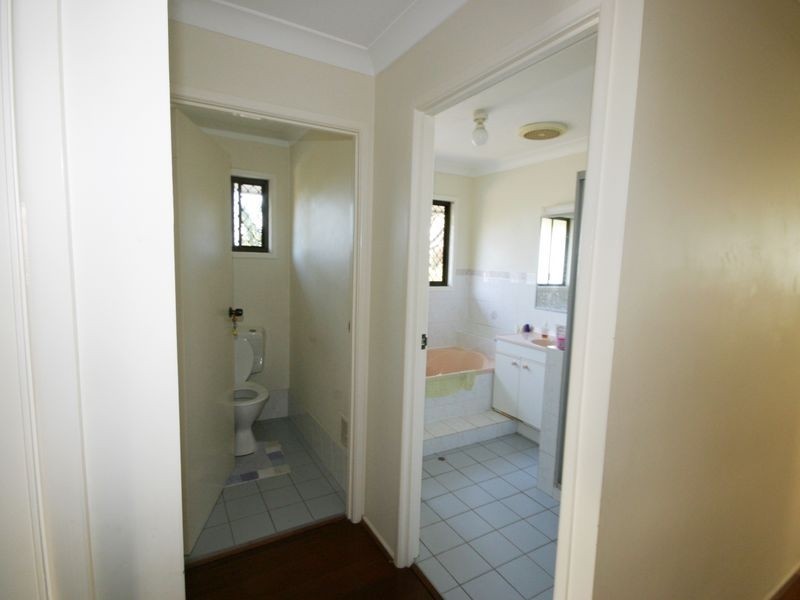 19 Bordeaux Street, Eight Mile Plains QLD 4113