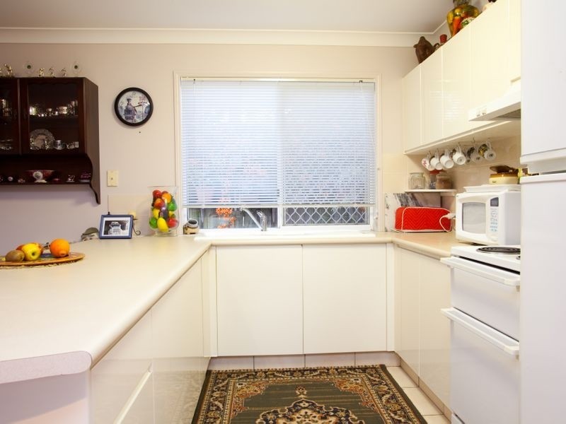 15 Manmarra Cr, Eight Mile Plains QLD 4113