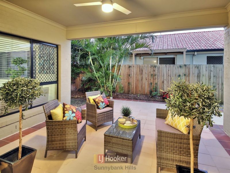 10 Lillydale Place, Calamvale QLD 4116