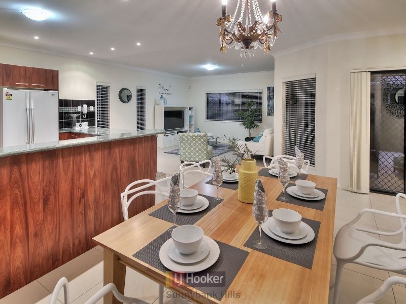 10 Lillydale Place, Calamvale QLD 4116